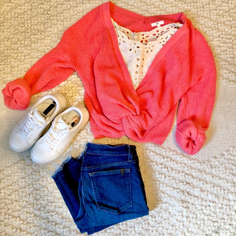 Front knot sexy salmon color sweater